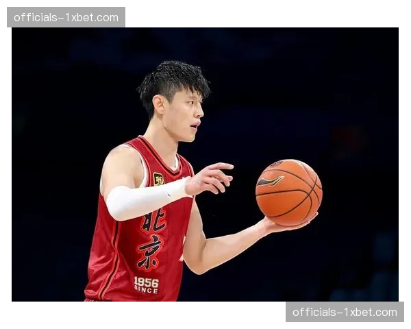 赵睿膝盖伤势影响北京轮换，曾凡博需承担更多进攻责任